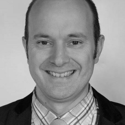 M.C.H. van der Lingen (Henk)